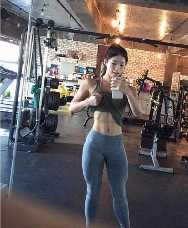 Chinese fitgirl competition photos
