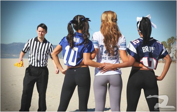 GIRLS IN YOGA PANTS DURING FOOTBALL SEASON GirlsInYogaPantscom