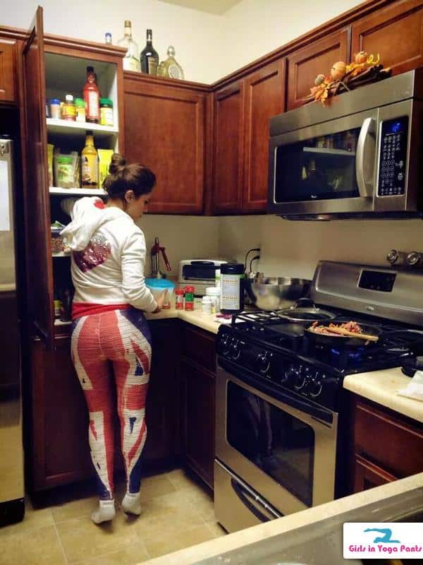 kitchen pants yoga In Pants The  Girls In In Yoga Girls Pics 16  Kitchen Of