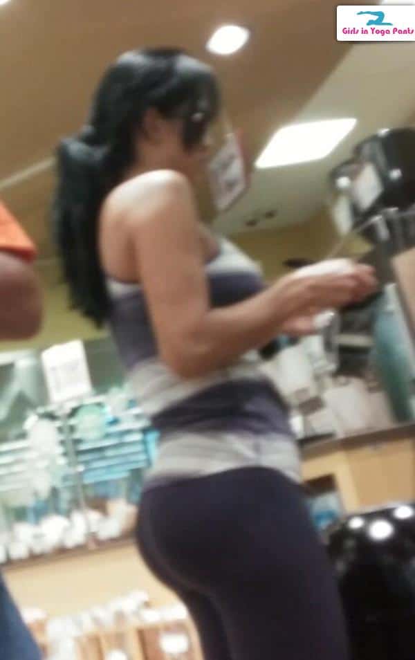 9 creep shots of 1 booty at Whole Foods | HOT Girls In ...