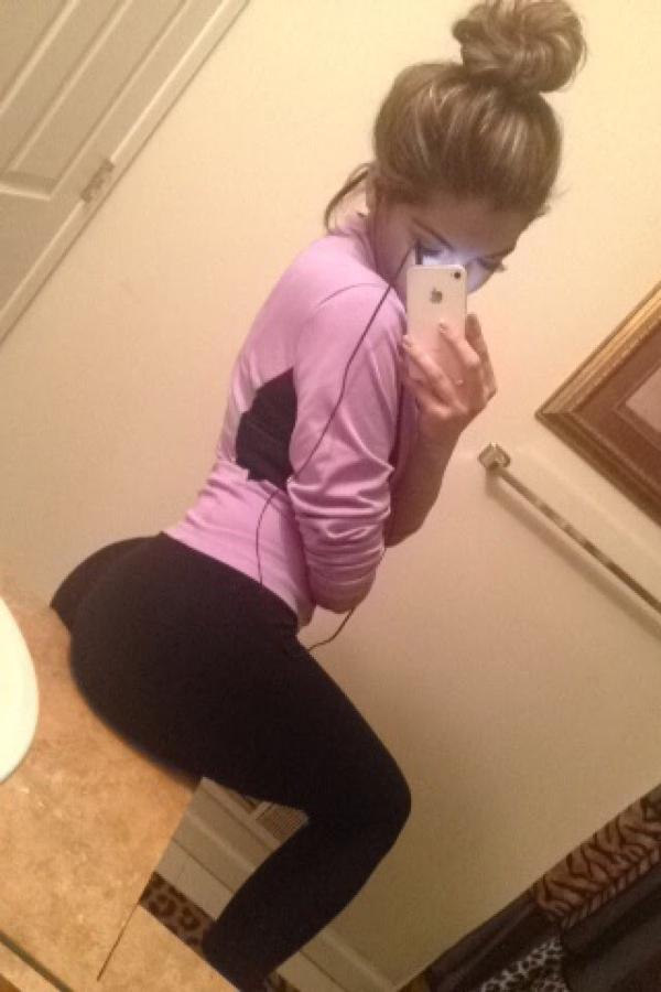 Big Booty Latina Selfies